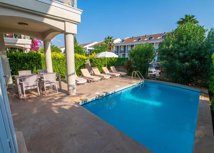 Sunset Club Aqualettings Oyster 5 Villa *